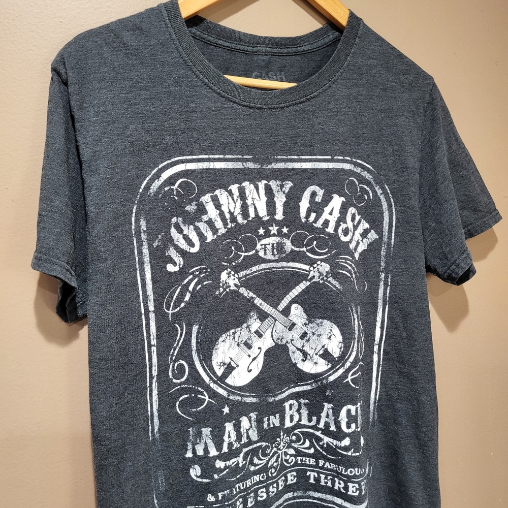 Johnny Cash Man in Black Graphic Tee sz M